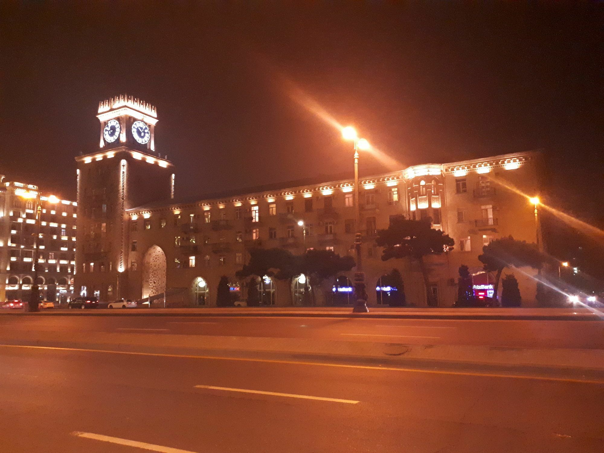 Clock Tower Apartment In Baku Exterior foto